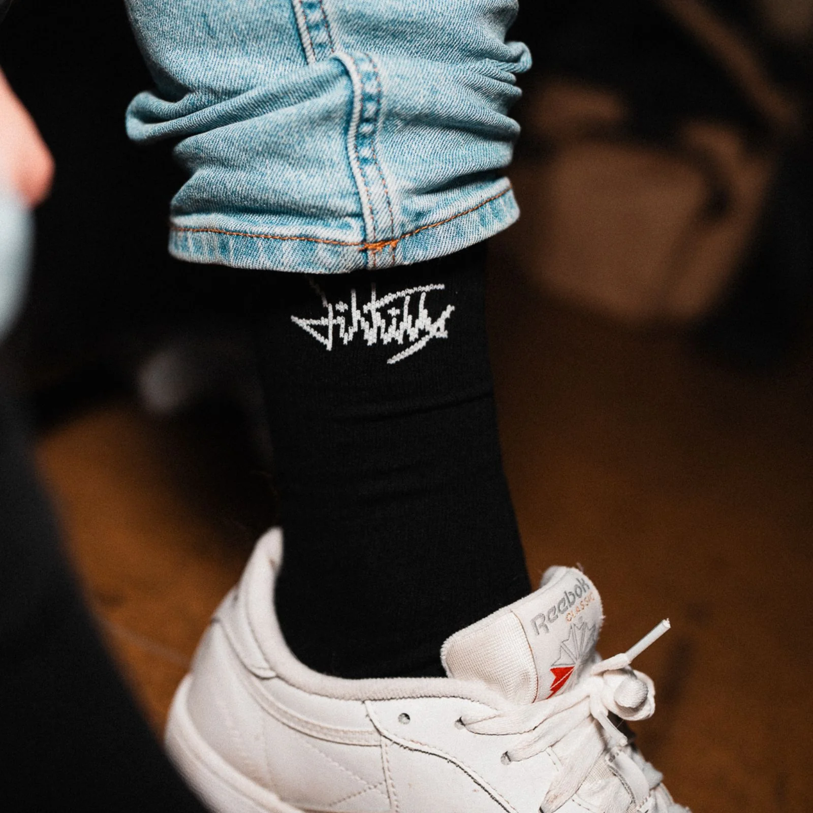 DLTLLY | SOCKS | BLACK OR WHITE - Image 3